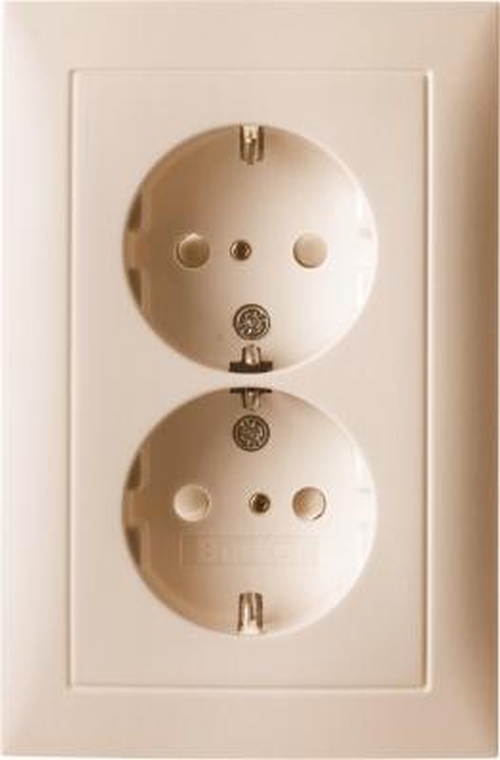 Berker 47548982 Doppelsteckdose SCHUKO mit Abdeckplatte S.1 Weiß, Glänzend Berker 47548982 Doppelsteckdose SCHUKO mit Abdeckplatte S.1 Weiß, Glänzend